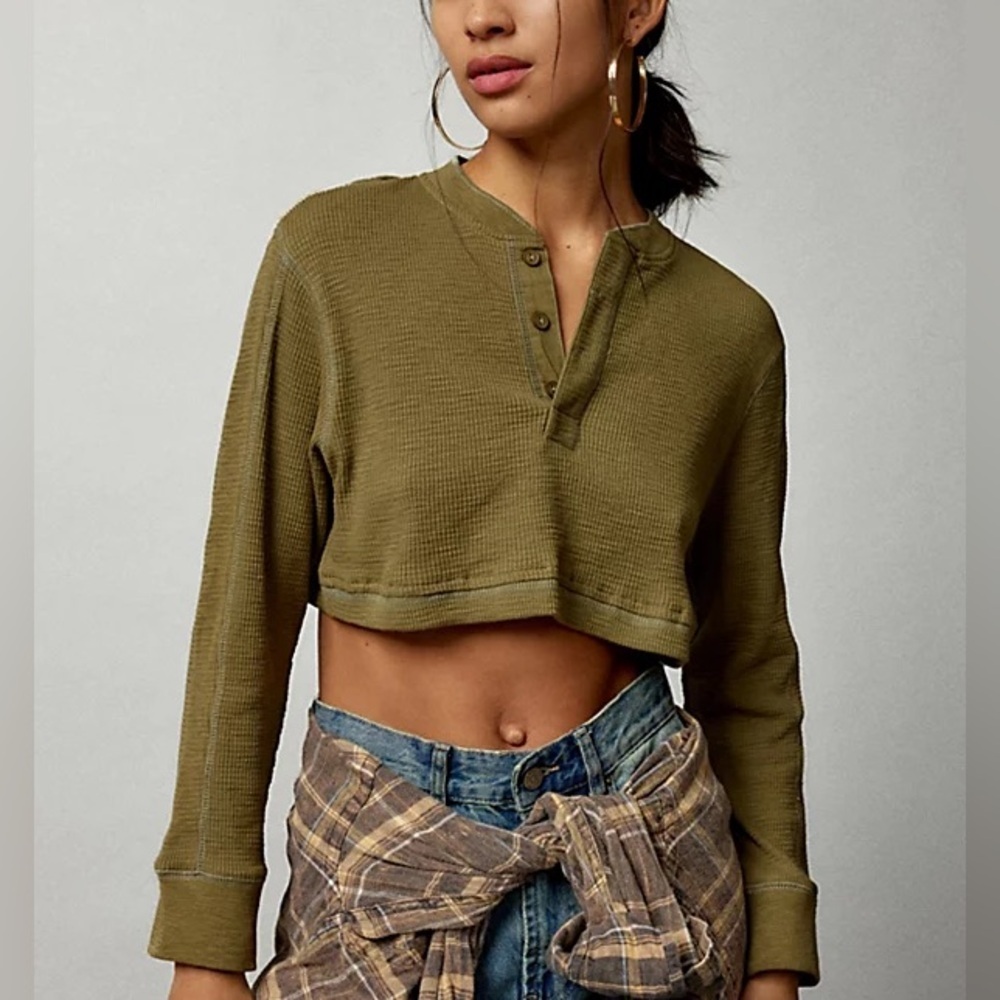 BDG Danny Cropped Boy Henley Top | XS - Picture 1 of 3